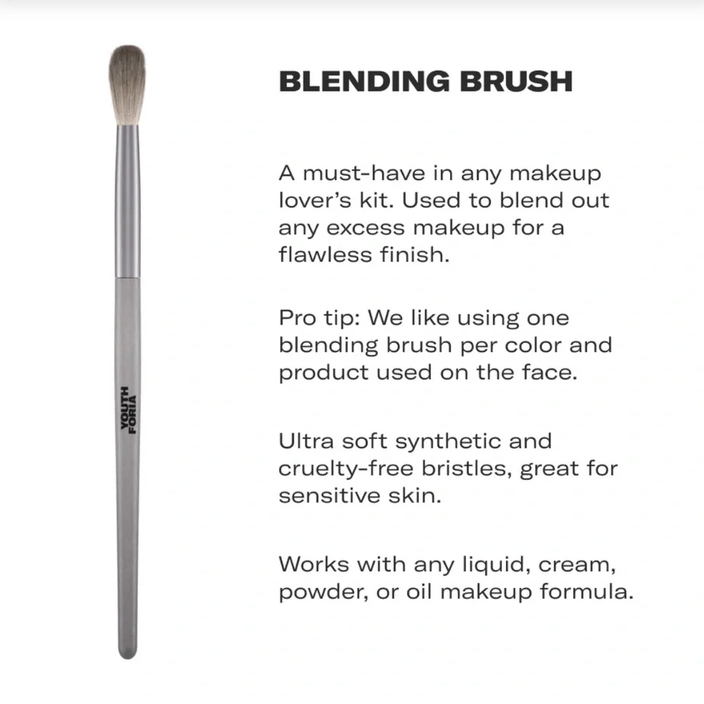 NIB YOUTH FORIA | Blending Makeup Brush‎ Flawless Smooth Transition Soft Gentle